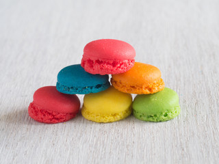  french colorful macarons