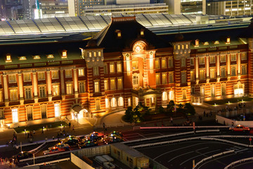 Fototapeta na wymiar Night view of Tokyo Station