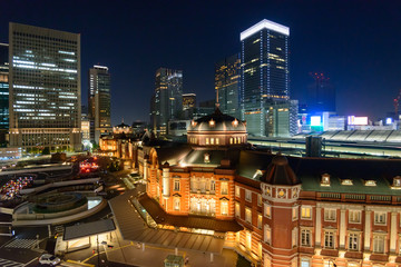 Naklejka premium Night view of Tokyo Station