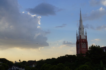 Fototapeta na wymiar ヤンゴンの夕方