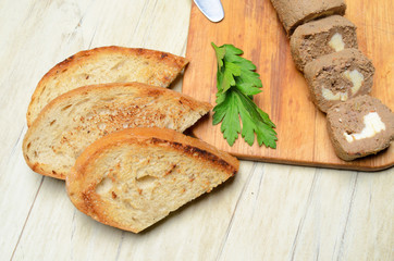Roll pate, slices of toasted bread