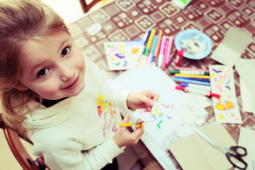 Giocare con la carta e i colori