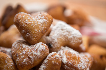 beignets en forme de coeur