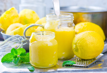 the lemon curd