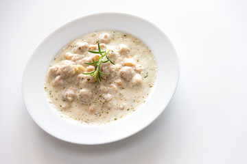 Knödelsuppe