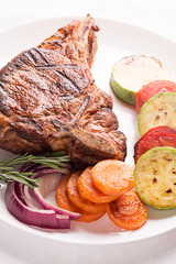 Grilled meat with vegetables