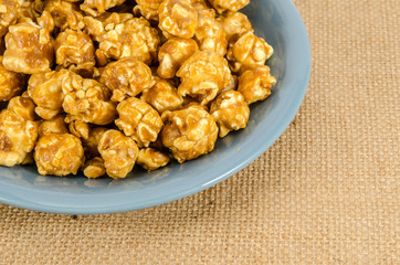 Caramel popcorn