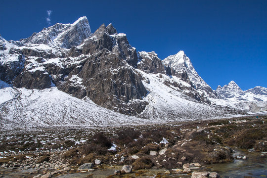 view of the Himalayas (Awi, Cholatse, Tabuche Peak) from Pherich
