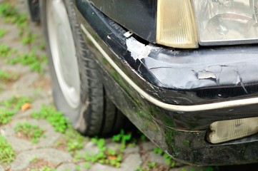 Obraz na płótnie Canvas flat tyre on car wheel 