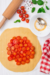 Cherry tomato tart. Cooking process.