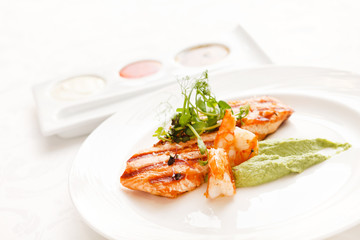grilled salmon with sauce