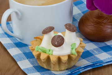 Creamy basket