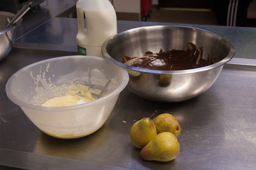 ingredienti per torta cioccolato e pere