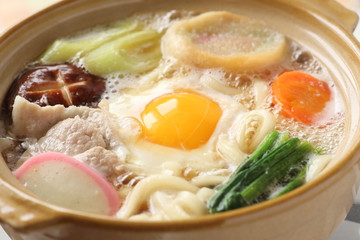 鍋焼きうどん