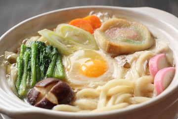 鍋焼きうどん