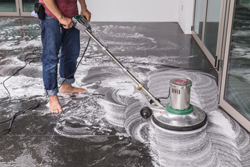 Floor cleaning with big machine
