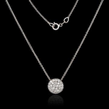 White Gold Necklace With Diamonds