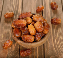 Dried dates