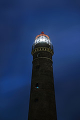 Leuchtturm bei Nacht