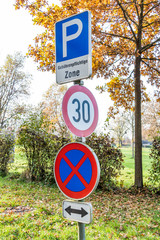 Verschiedene Verbotsschilder