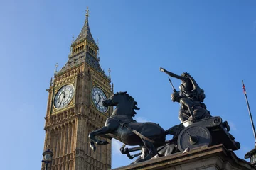 Elizabeth Tower and Boadica statue © Birute Vijeikiene