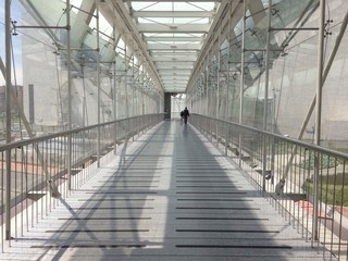 puente de centro comercial