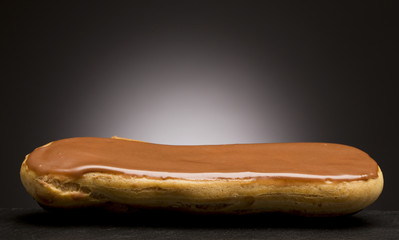 Eclair au chocolat