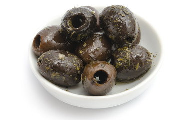 Schwarze Oliven