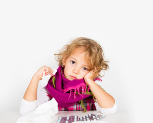 bambina triste malata