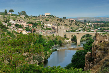 Fototapeta na wymiar Tajo river and the Alcantara bridge, Toledo, Spain