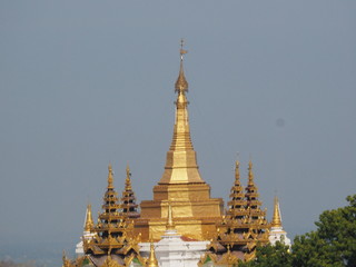 Pagoda budista en Sagaing, junto a Mandalay (Myanmar)
