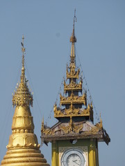 Fototapeta premium Pagoda budista en Sagaing, junto a Mandalay (Myanmar)