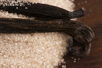 vanilla sugar and vanilla beans