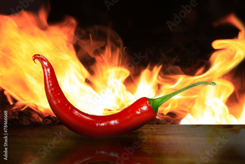 &amp;quot;feurig scharfe rote Chili&amp;quot; Stockfotos und lizenzfreie Bilder auf ...