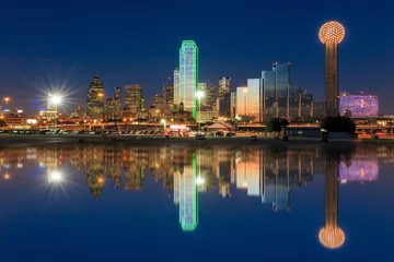 Stoff pro Meter Skyline von Dallas in der Dämmerung © f11photo