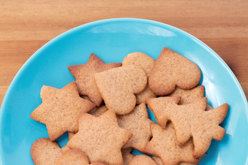 The blue plate with homemade cookies
