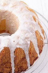 lemon gugelhupf with icing sugar