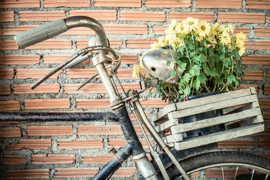 Bike leaning against brickwall
