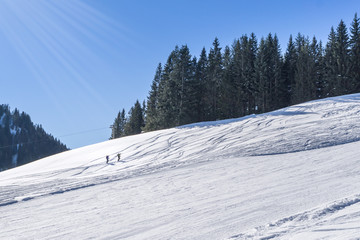 Tourengeher im Sonnenschein