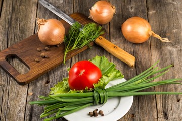Onion, chive and tomato