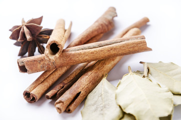 anise, cinnamon and bay leaf