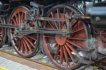 Fototapeta na wymiar Wheels of steam locomotive