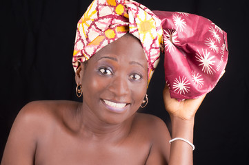 jeune femme surprise