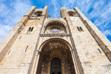 Fototapeta na wymiar Se Cathedral, Lisbon
