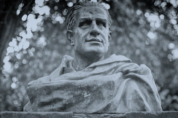 Luis Chamizo sculpture