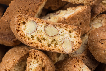 Cantuccini alla mandorla, italian cookies