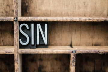 Obraz premium Sin Vintage Letterpress Type in Drawer