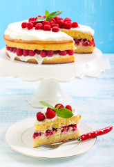 Lemon cake with raspberry