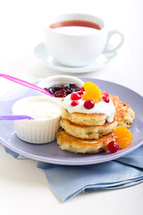 Buttermilk muesli pancakes