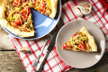 Vegetable pie with paprika, tomatoes and cheese